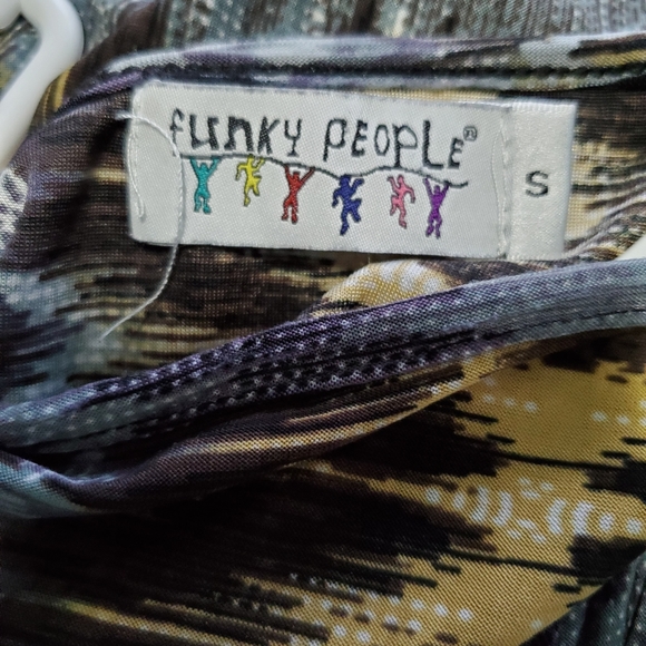 Colorful, Flowy Top - Picture 3 of 3